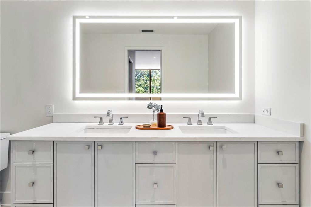 2575 Peachtree Road NE Unit 6G
