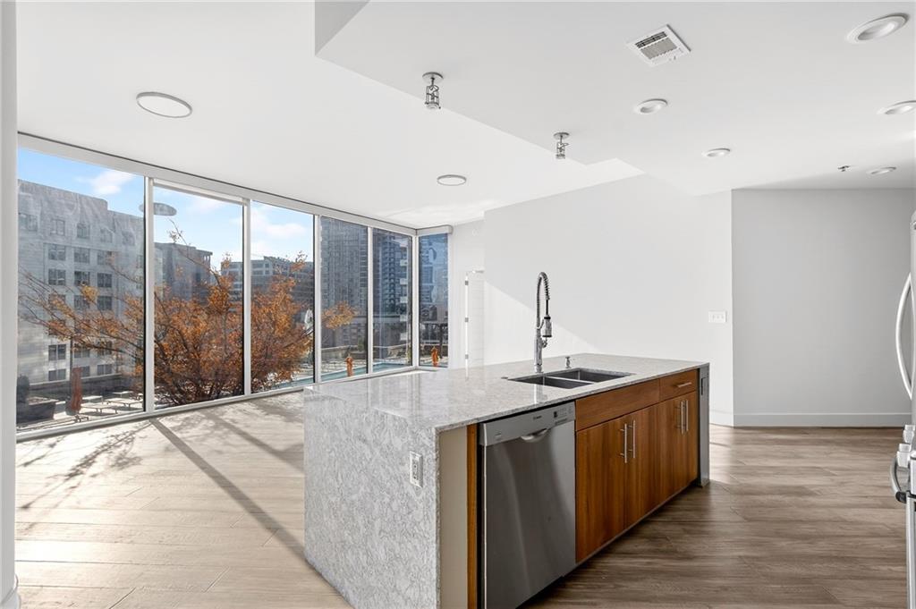 1080 Peachtree Street NE Unit 910