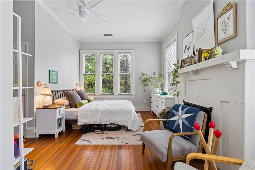 916 Myrtle Street NE Unit 4