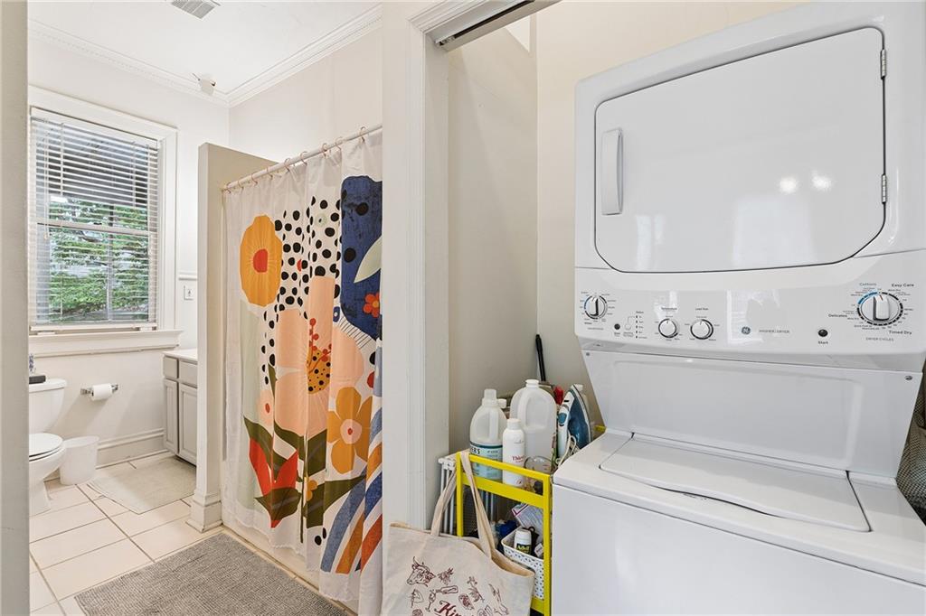 916 Myrtle Street NE Unit 4
