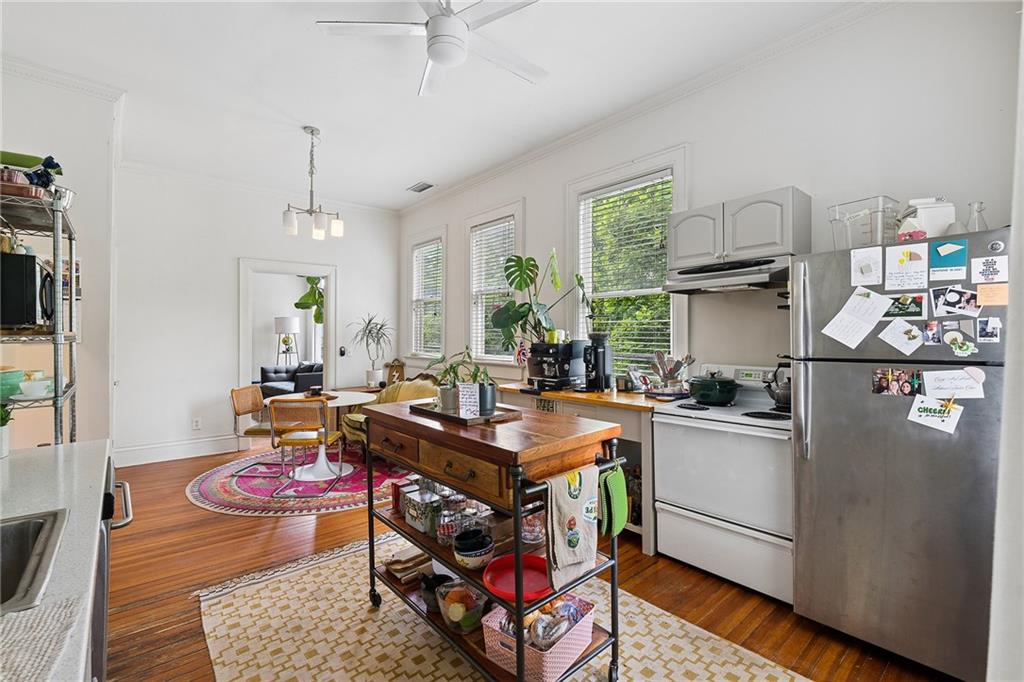 916 Myrtle Street NE Unit 4