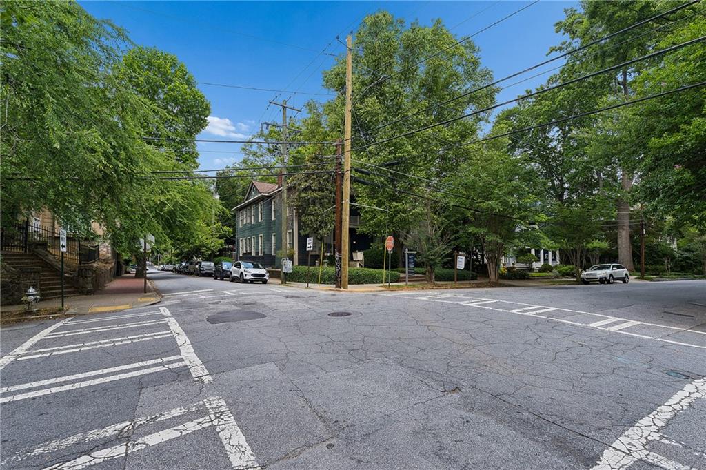 916 Myrtle Street NE Unit 5