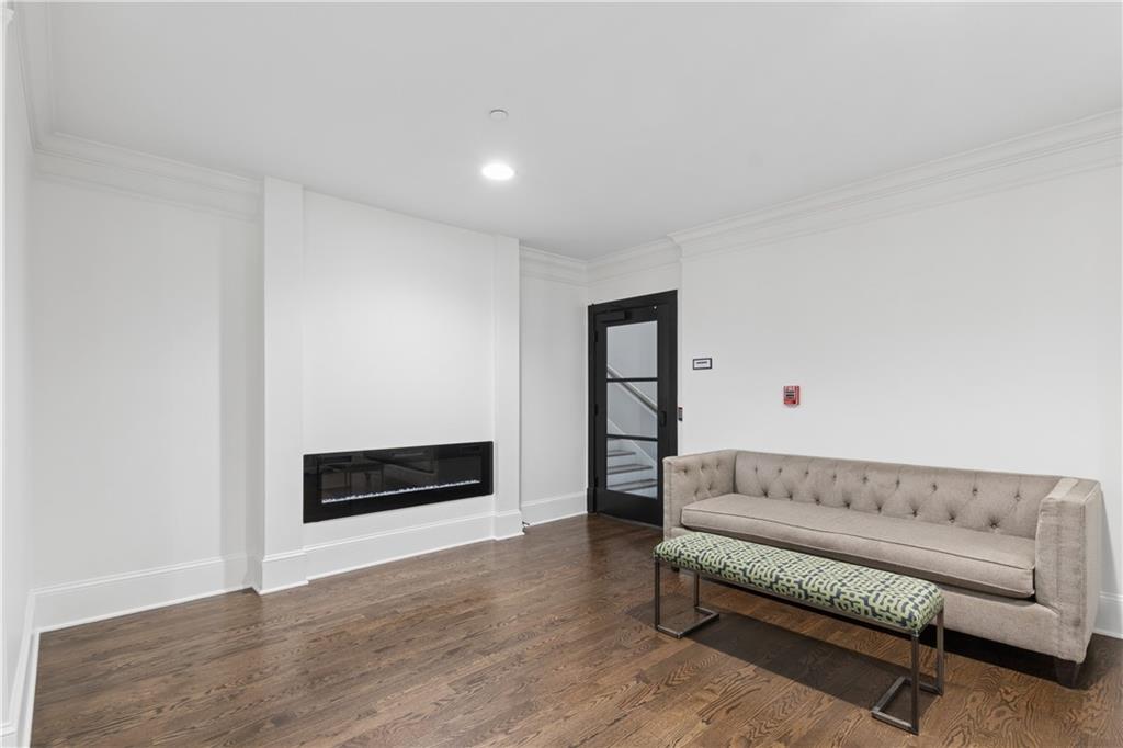 275 13th Street NE Unit 210