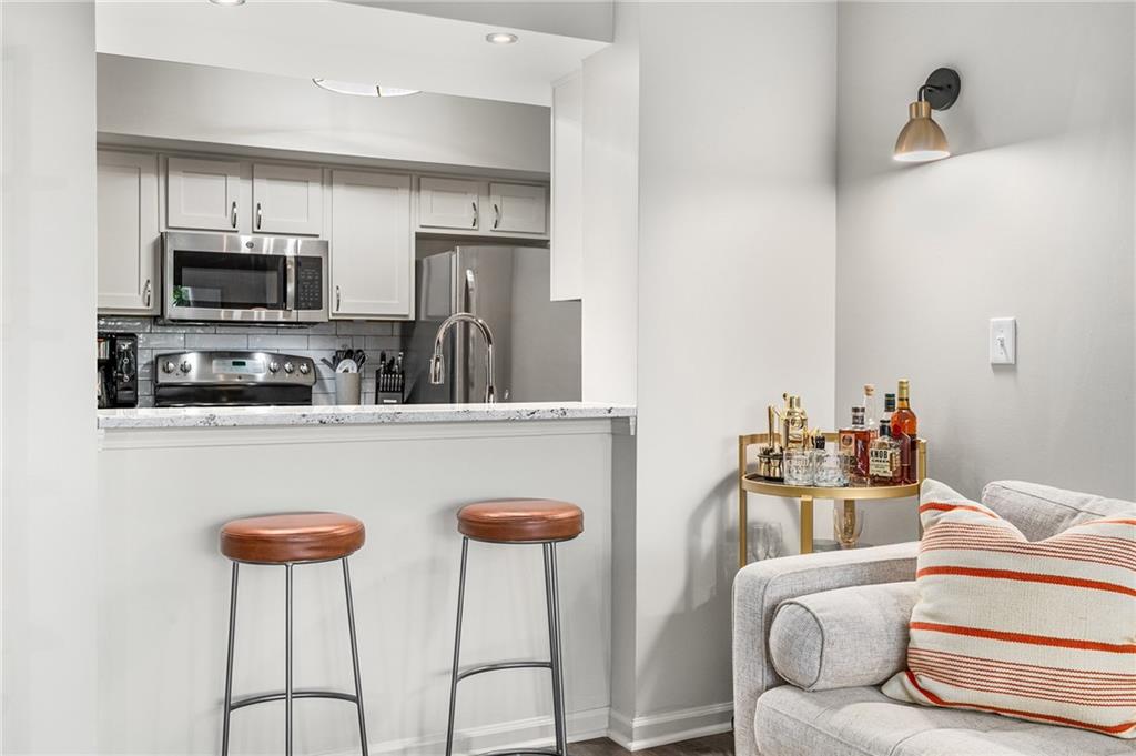 275 13th Street NE Unit 210