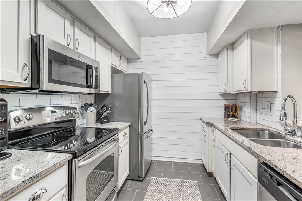 275 13th Street NE Unit 210