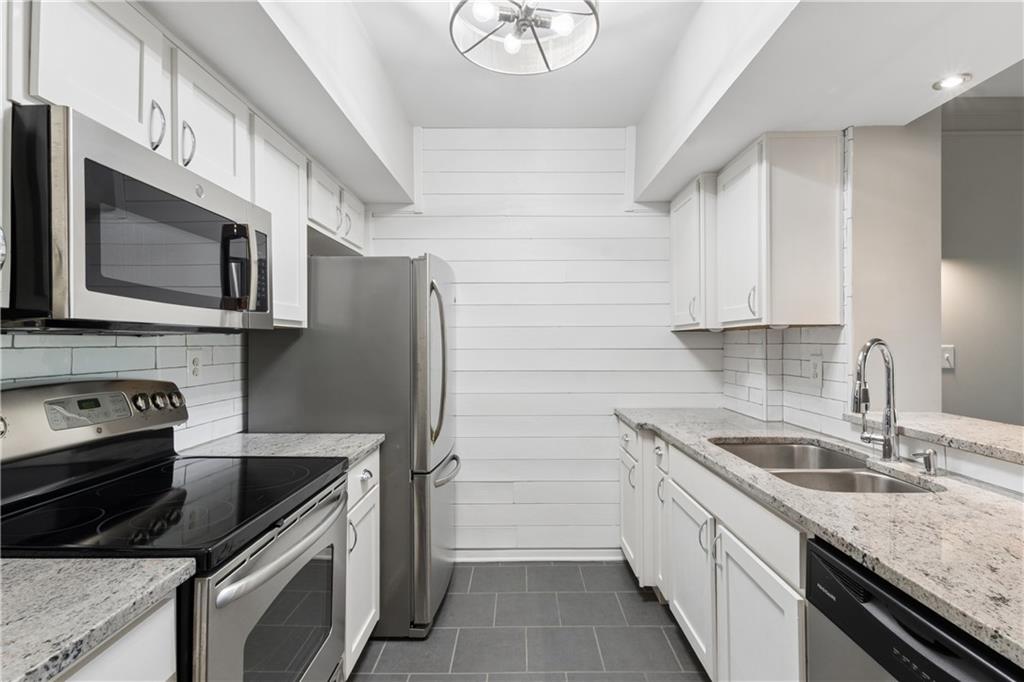 275 13th Street NE Unit 210