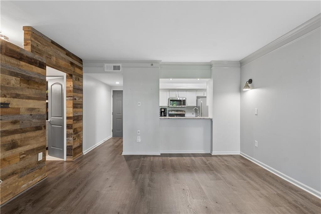 275 13th Street NE Unit 210