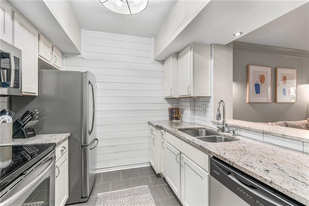 275 13th Street NE Unit 210