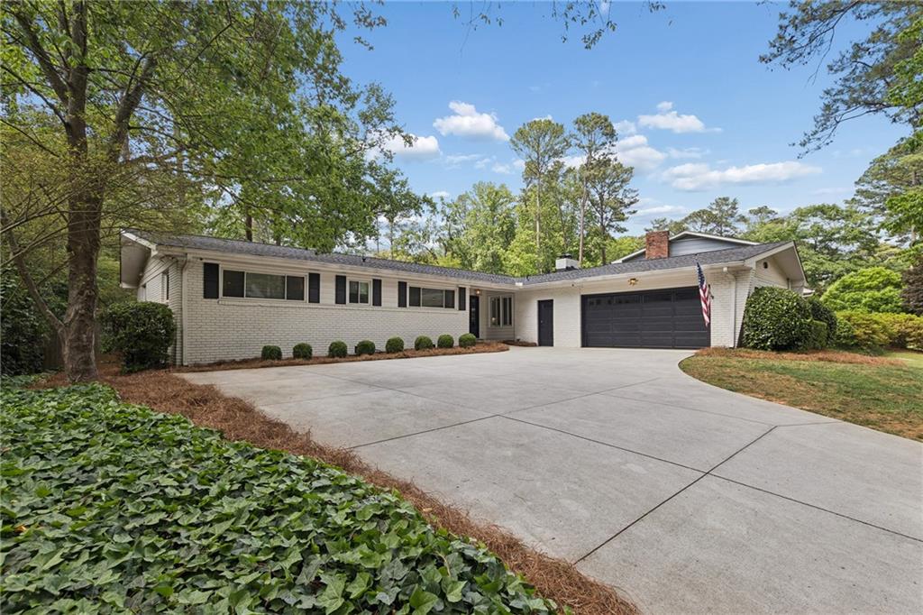 4428 E Kings Point Circle