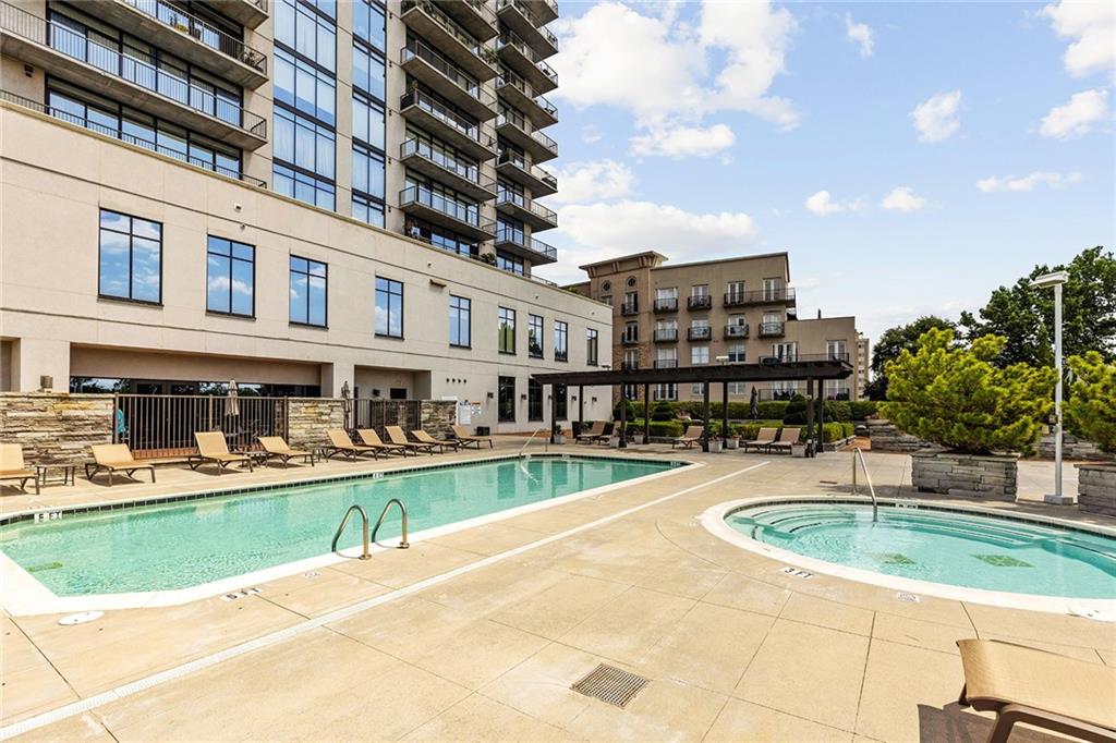 2255 Peachtree Road NE Unit 522