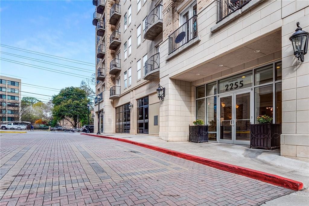 2255 Peachtree Road NE Unit 522