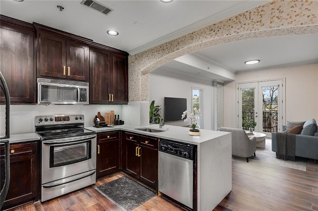 2255 Peachtree Road NE Unit 522