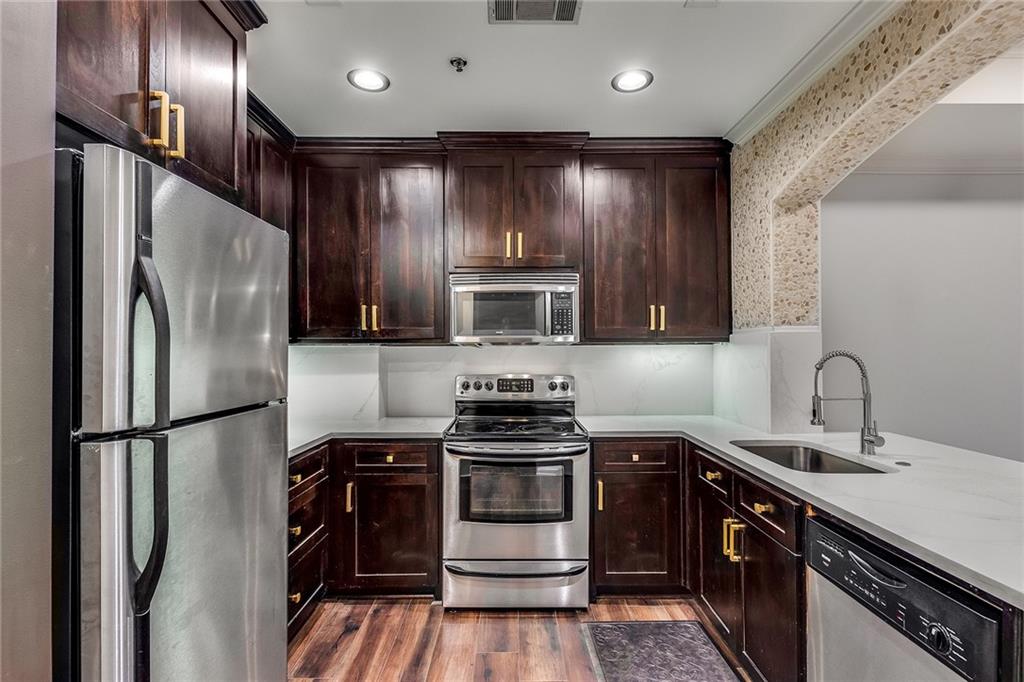 2255 Peachtree Road NE Unit 522