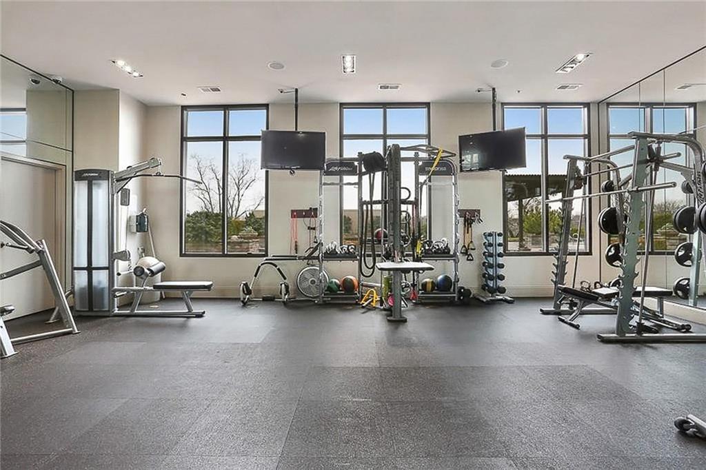 2255 Peachtree Road NE Unit 522