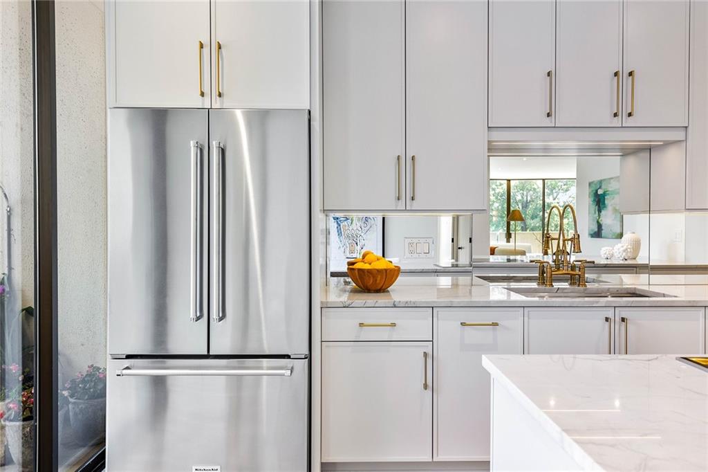 2575 Peachtree Road NW Unit 6G