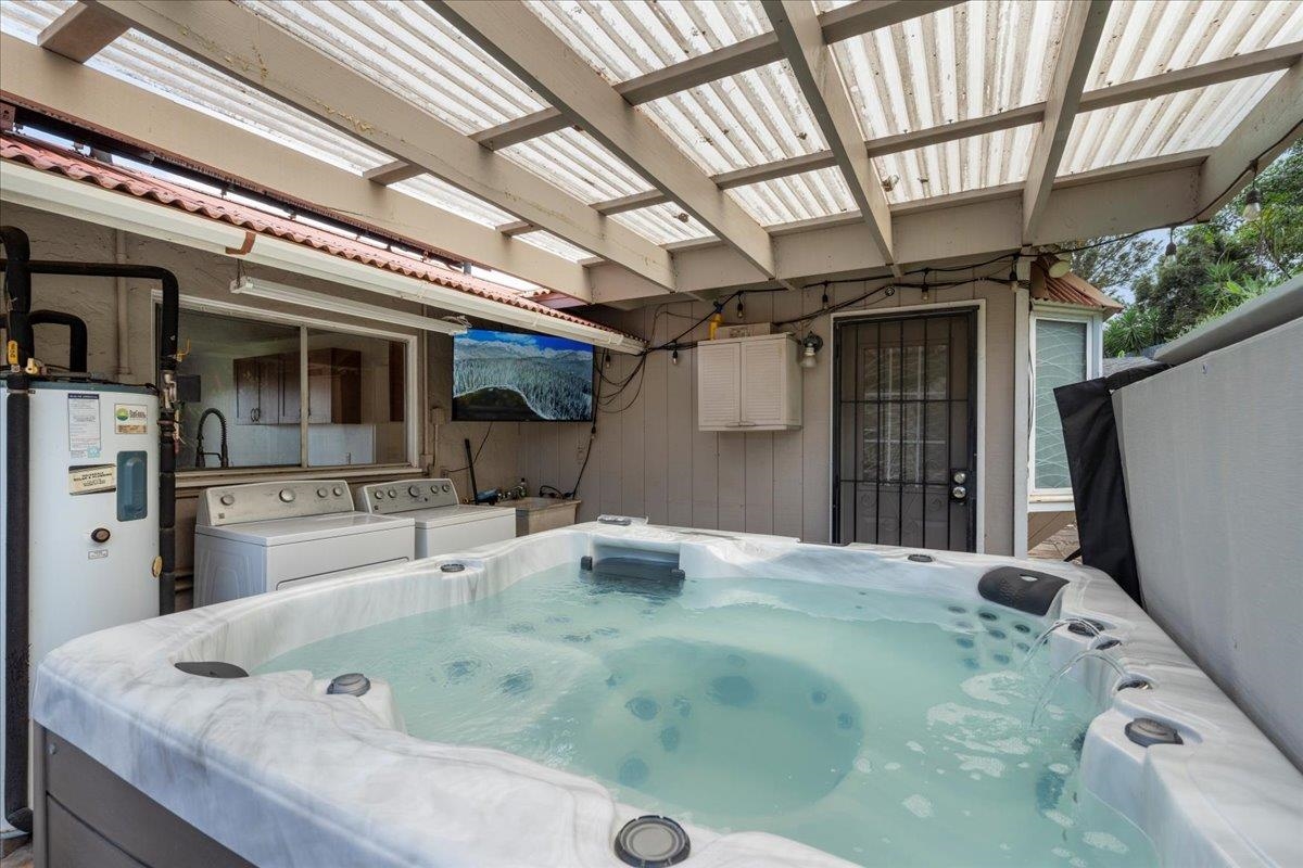 720 Kekona Pl