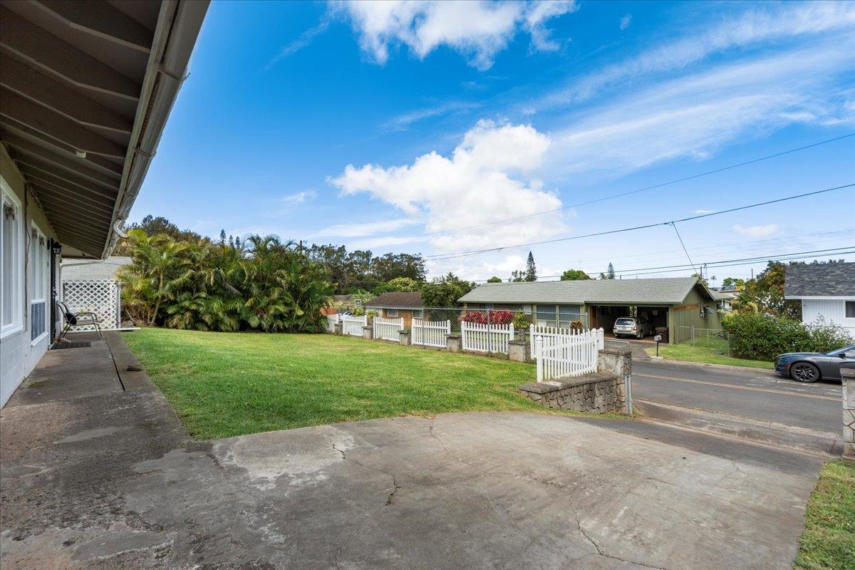 720 Kekona Pl