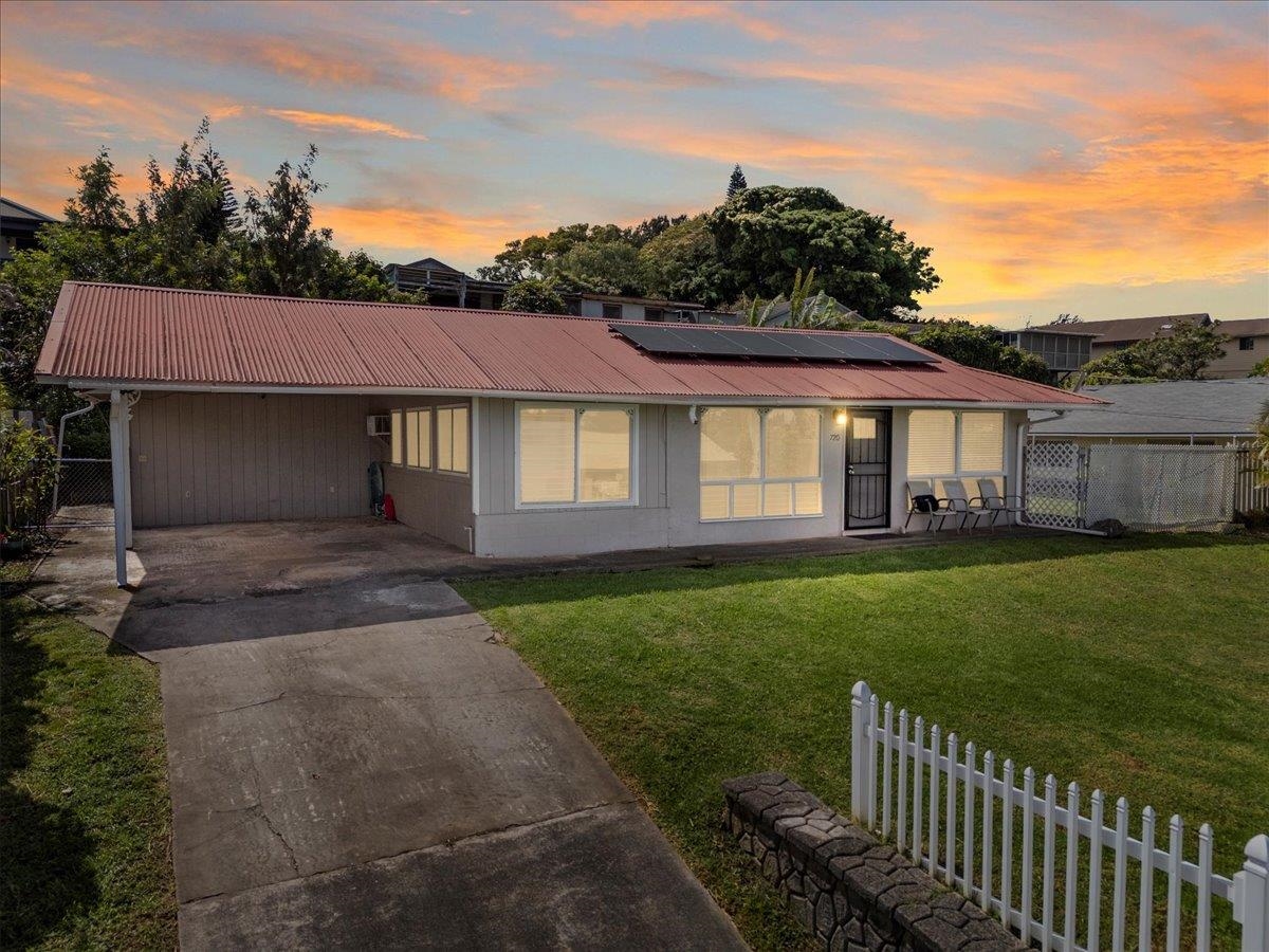 720 Kekona Pl
