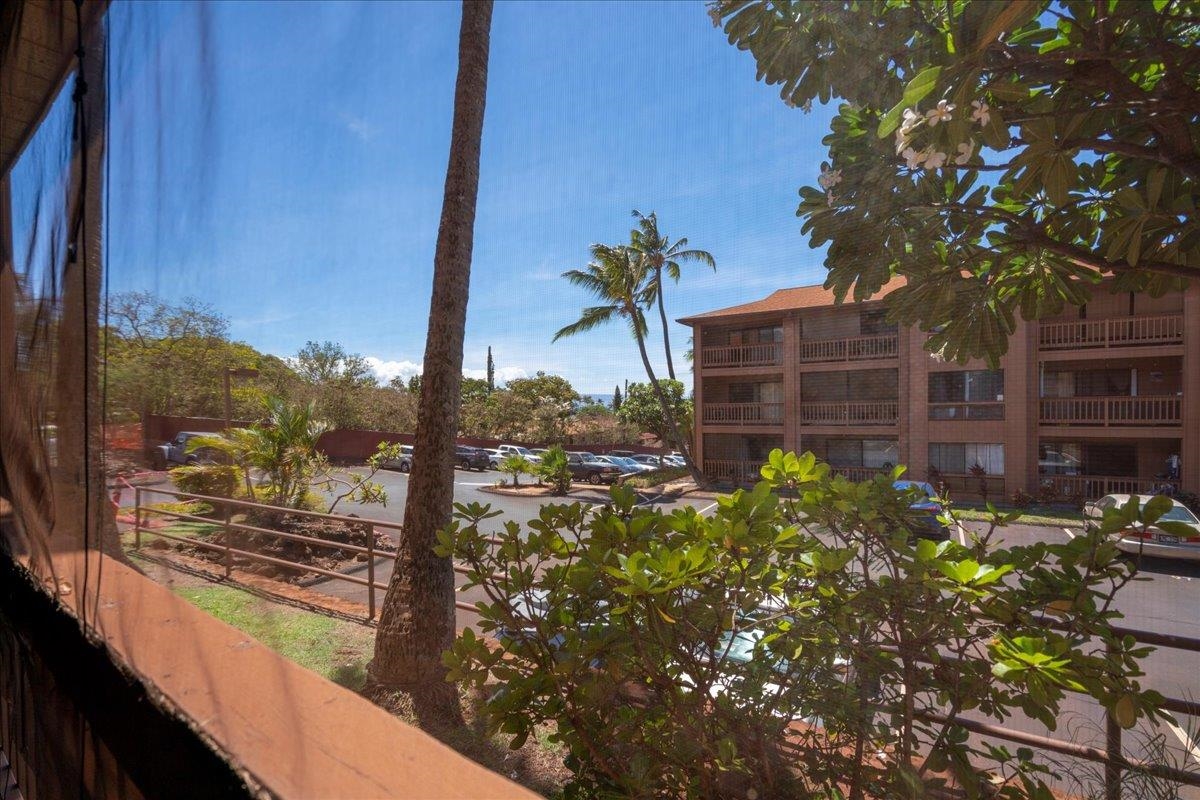 3740 Lower Honoapiilani Rd Unit: E102