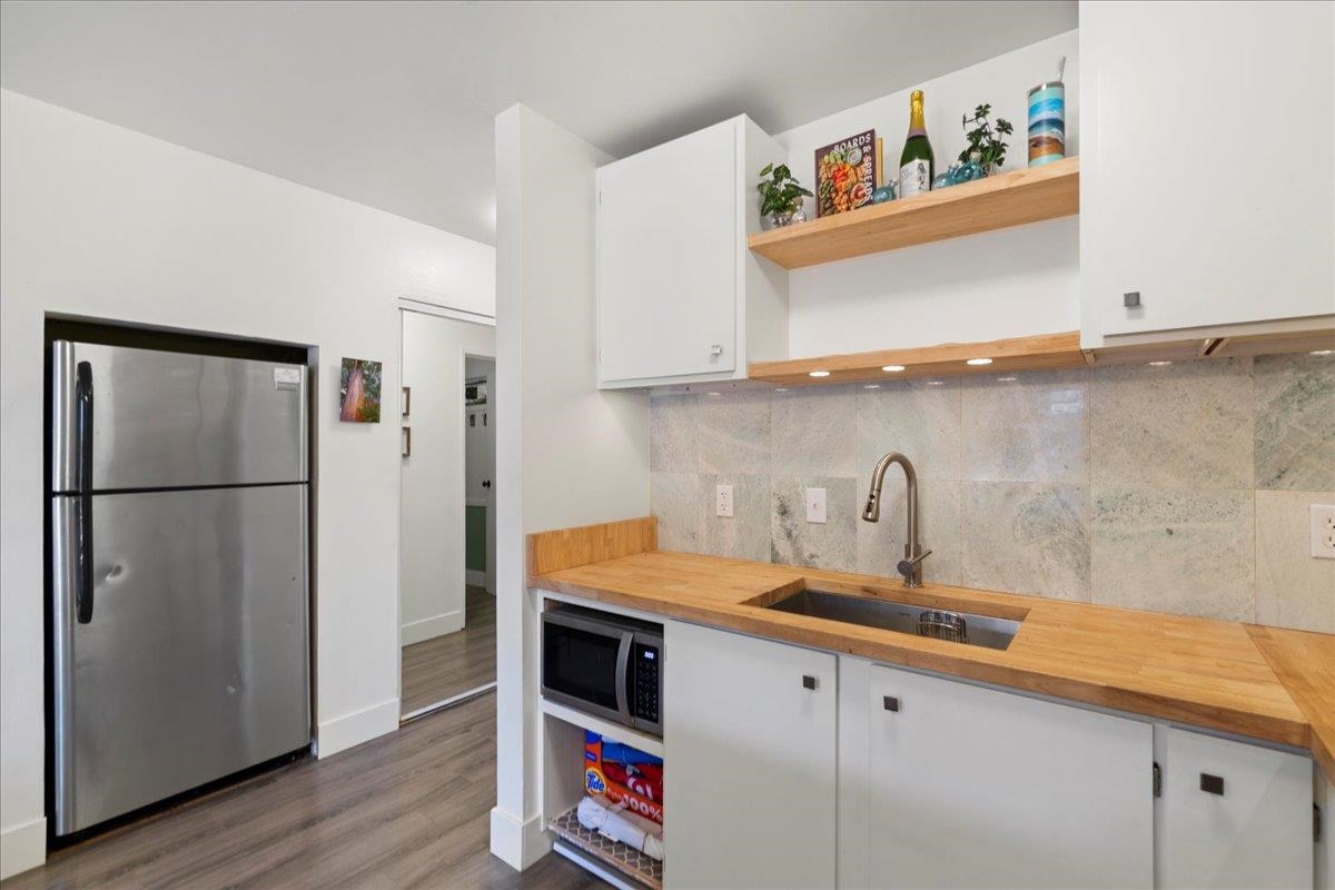 3740 Lower Honoapiilani Rd Unit: E102