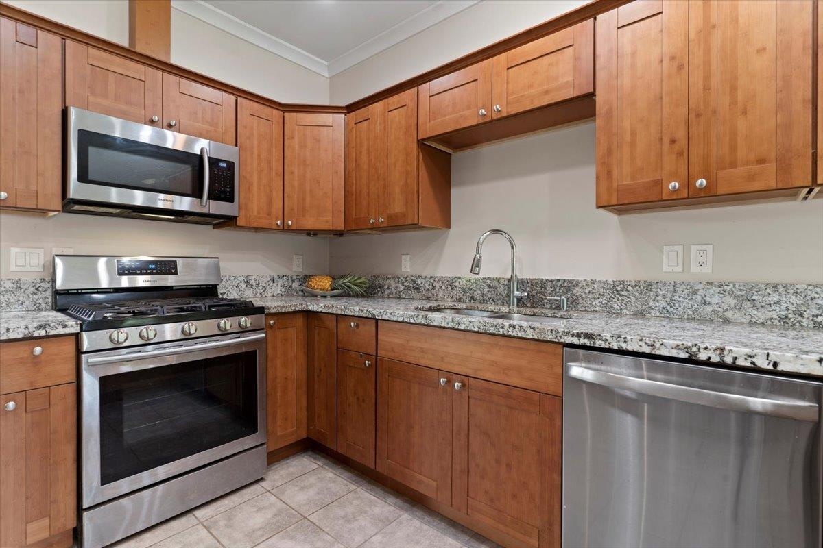 200 Awalau Rd Unit: Unit B