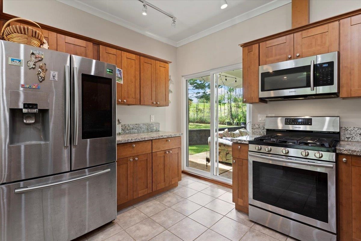 200 Awalau Rd Unit: Unit B