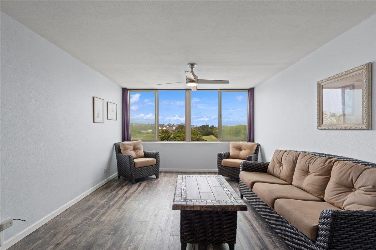 111 KAHULUI BEACH Rd Unit: D 412