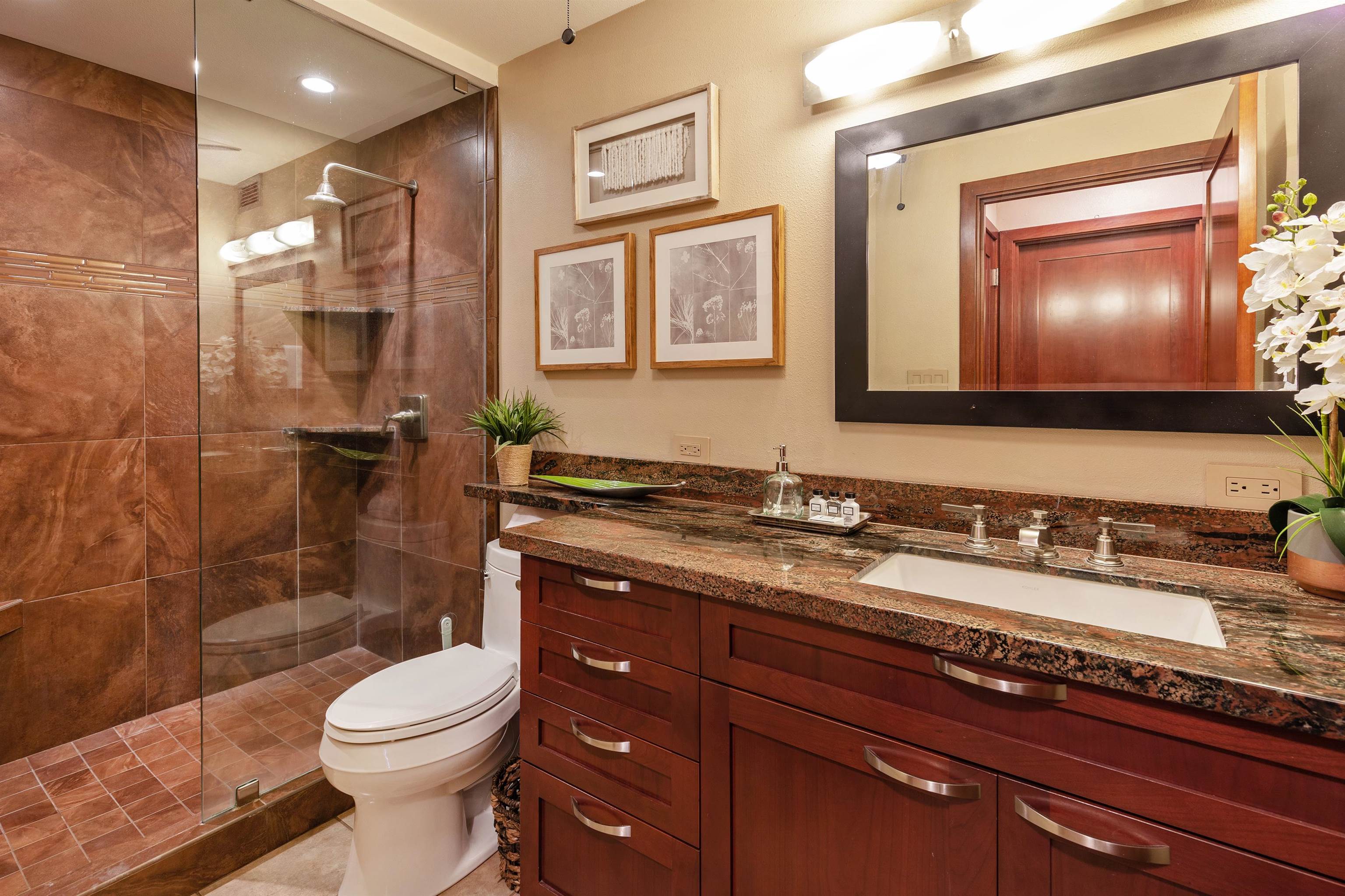 250 Hauoli St Unit: 412