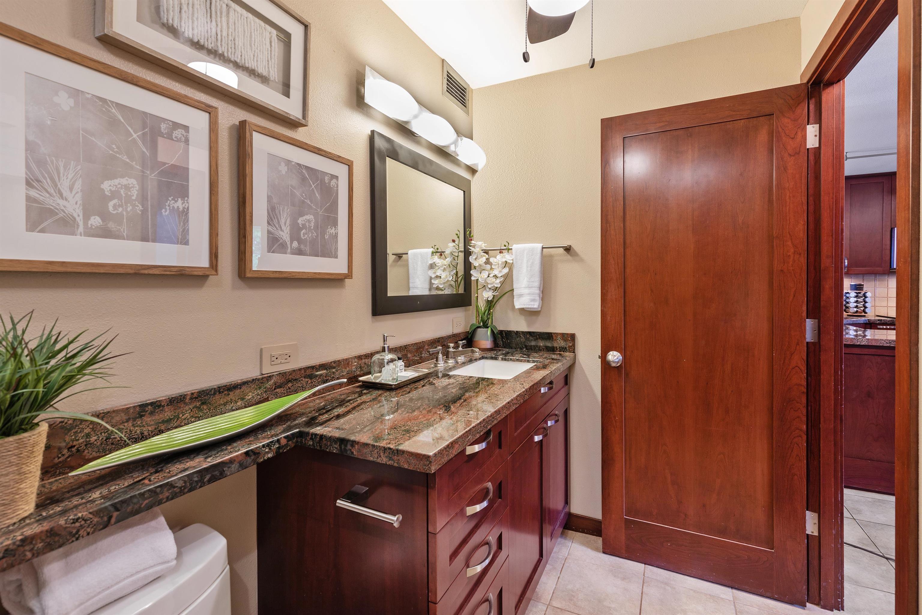 250 Hauoli St Unit: 412