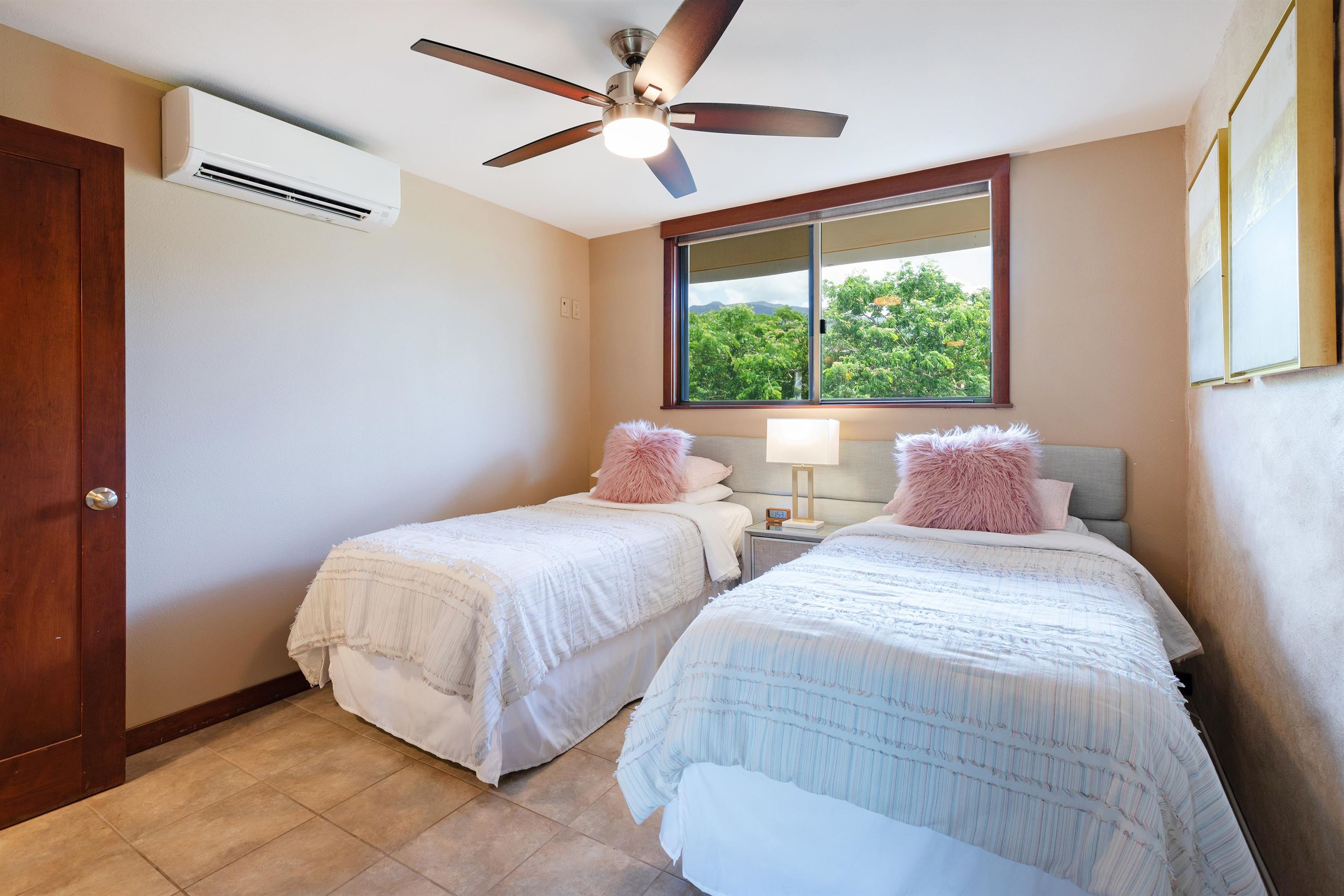 250 Hauoli St Unit: 412