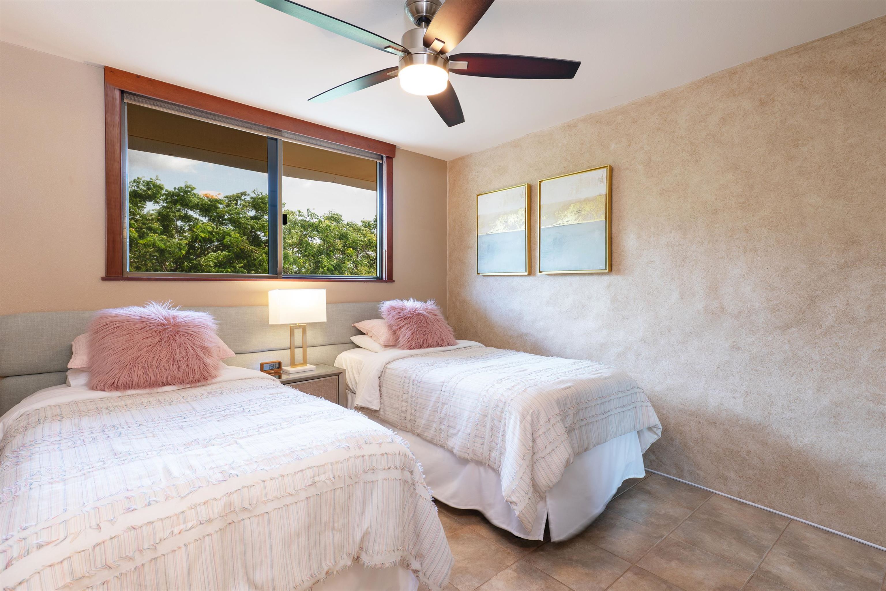 250 Hauoli St Unit: 412