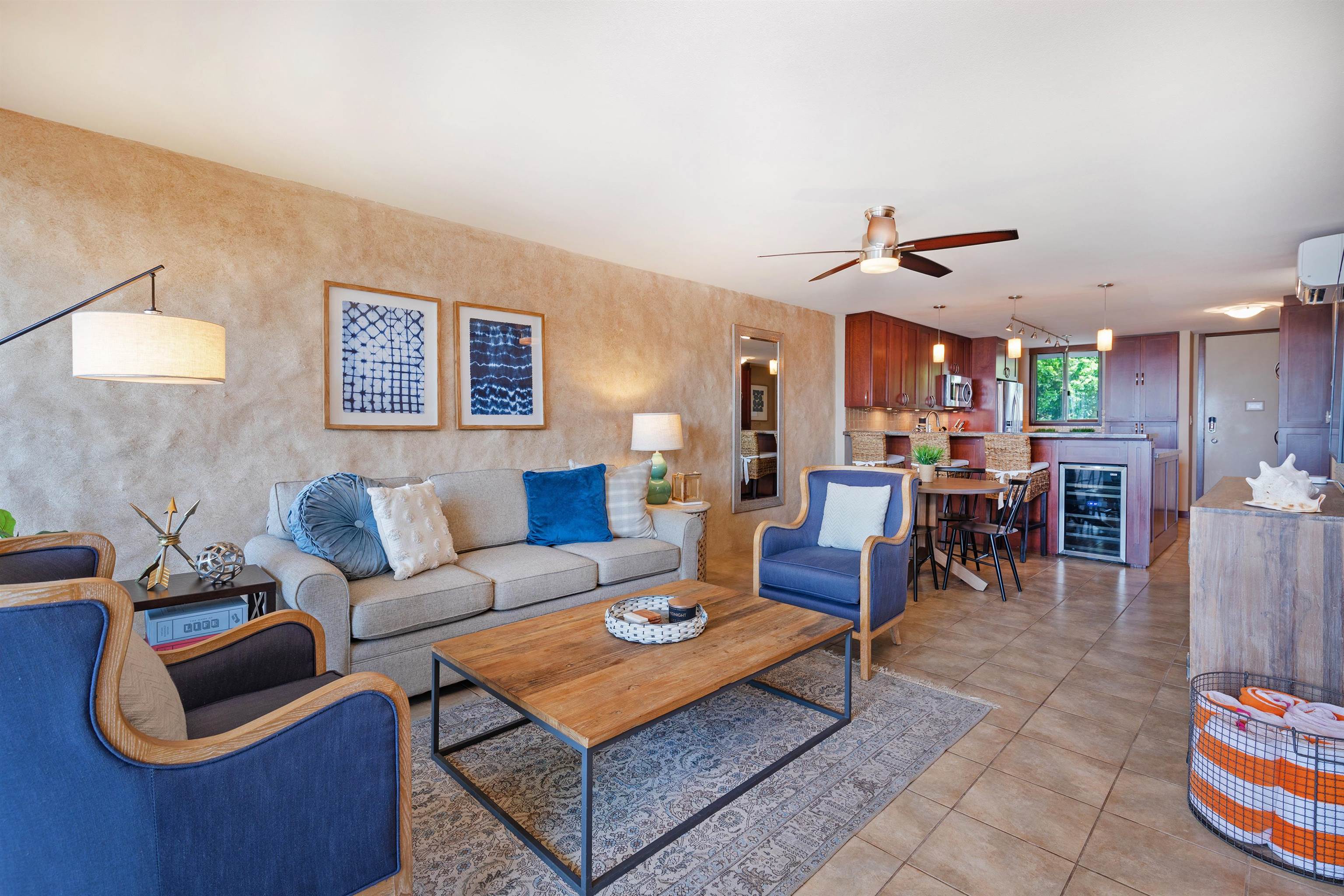 250 Hauoli St Unit: 412