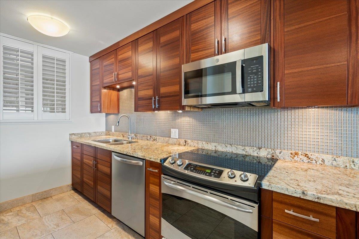 250 Hauoli St Unit: 317