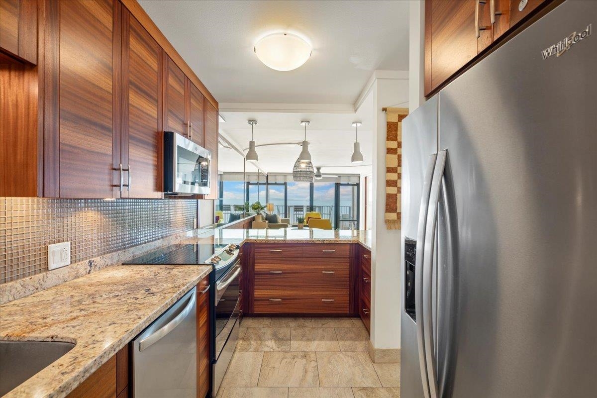 250 Hauoli St Unit: 317