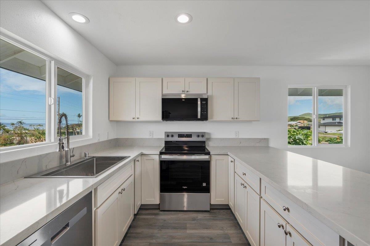 310 Front St Unit: B