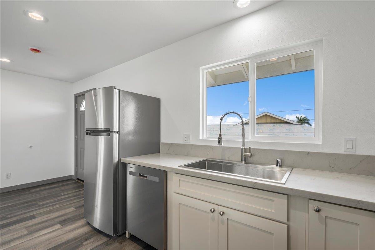 310 Front St Unit: B