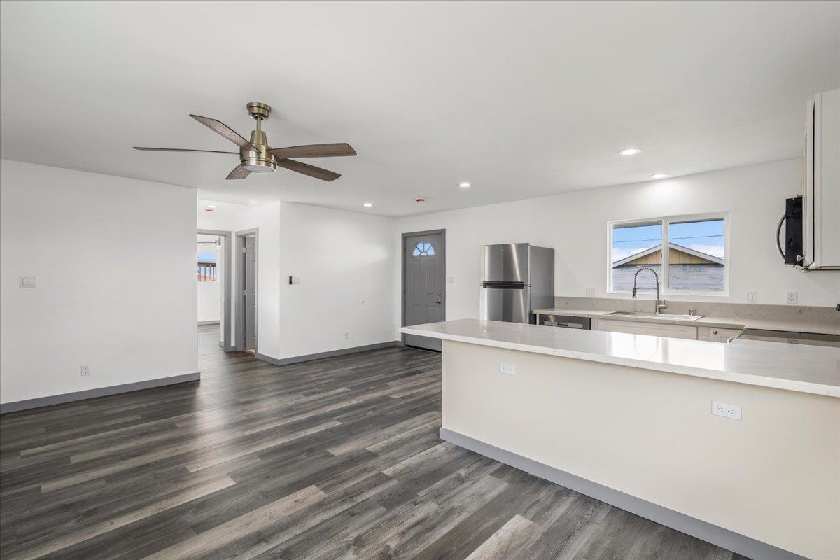 310 Front St Unit: B