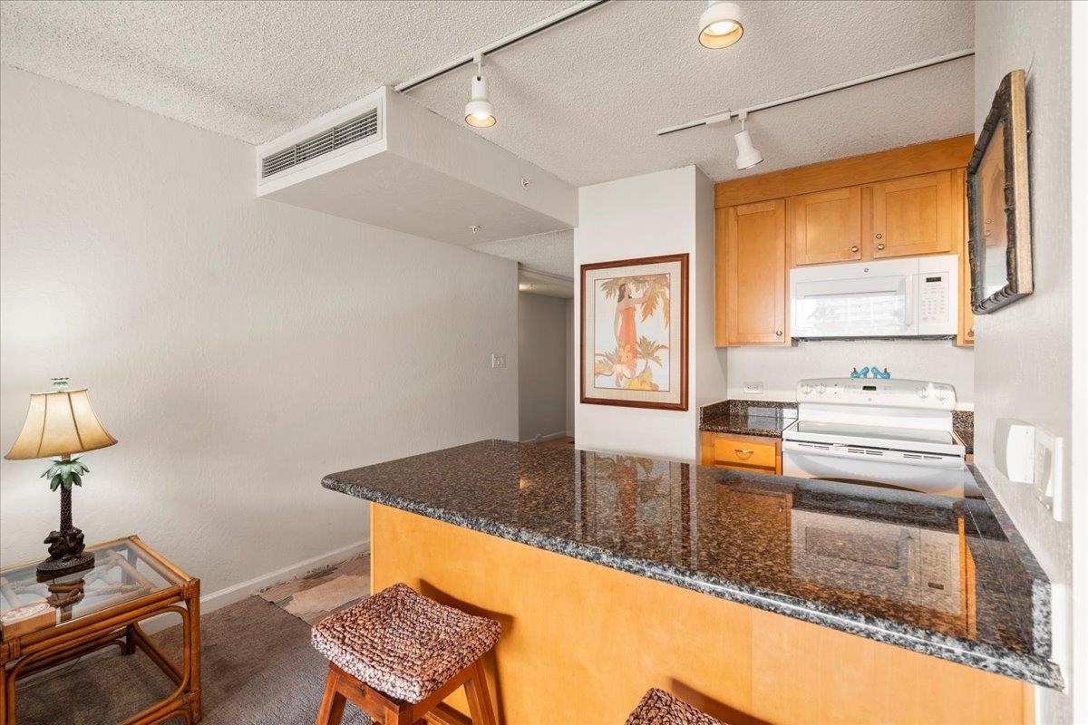 3445 Lower Honoapiilani Rd Unit: 423