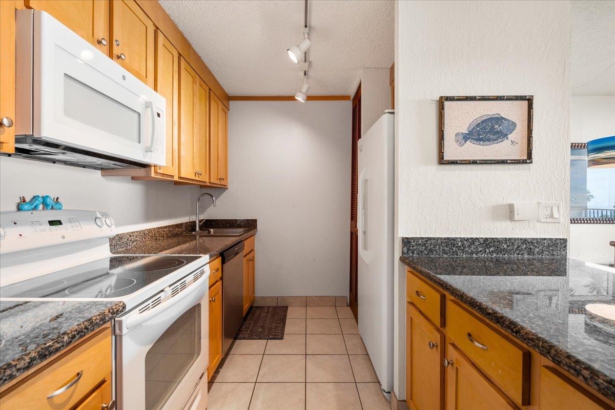 3445 Lower Honoapiilani Rd Unit: 423
