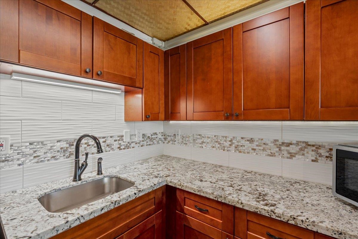 120 HUI RD F Unit: B-4