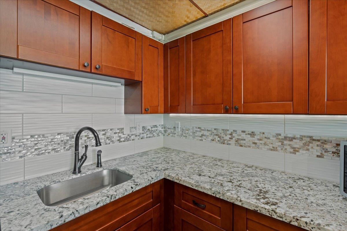 120 HUI RD F Unit: B-4