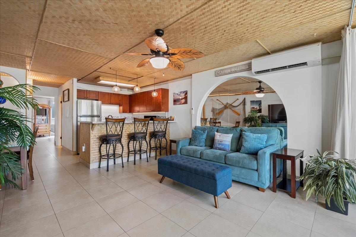 120 HUI RD F Unit: B-4