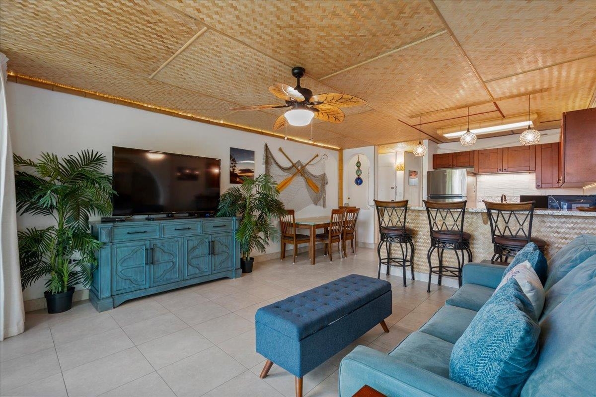 120 HUI RD F Unit: B-4