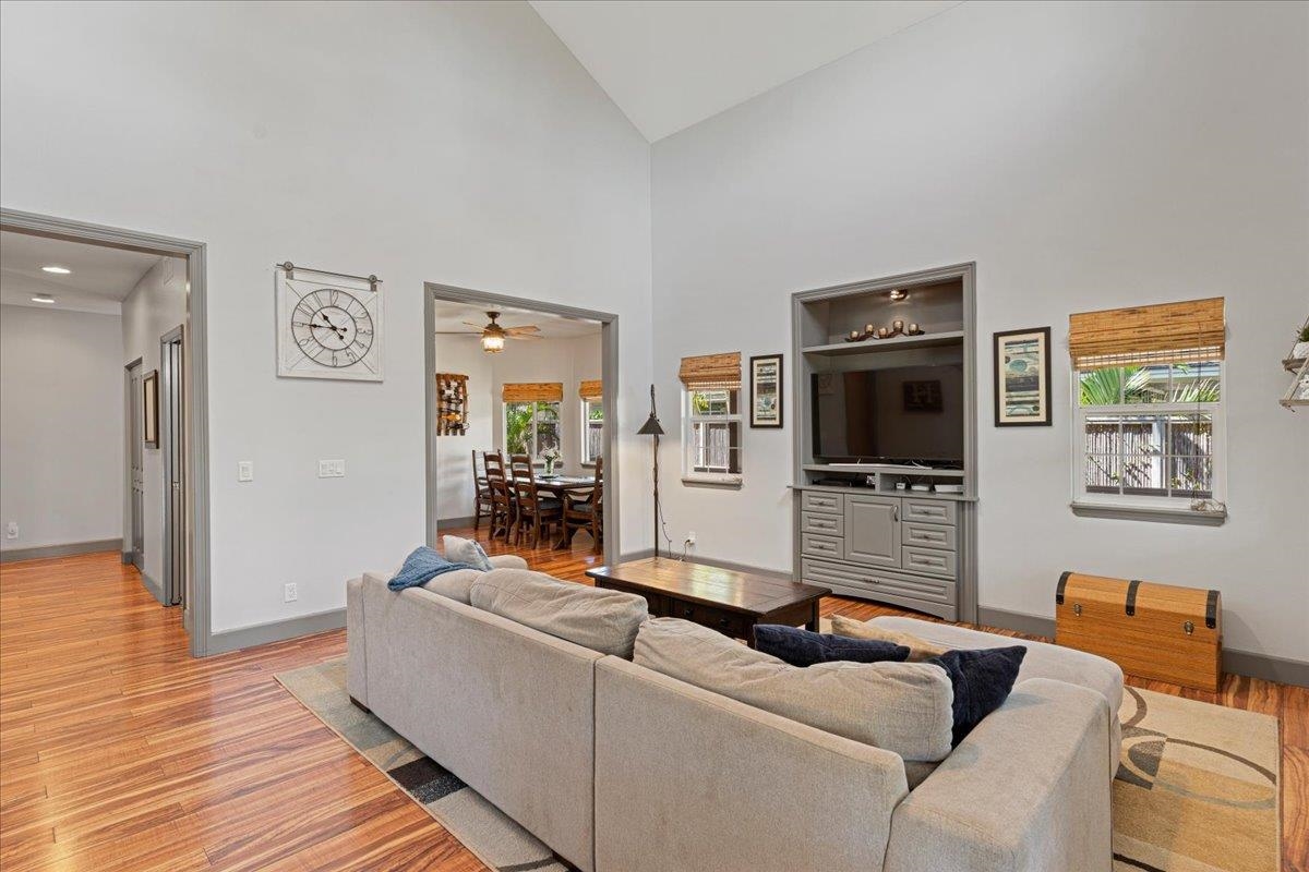 160 Oluea Cir