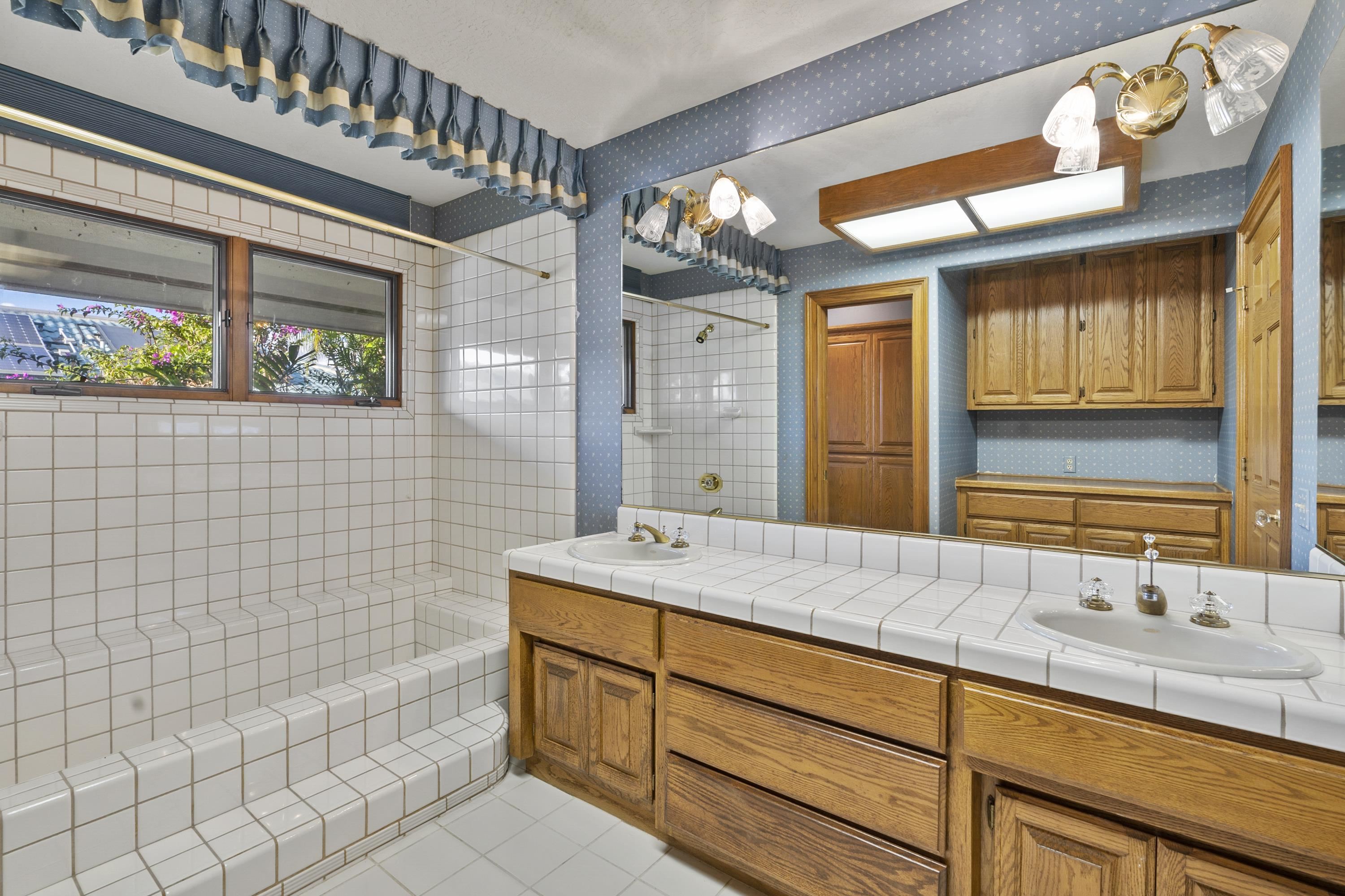 3919 Waakaula Pl