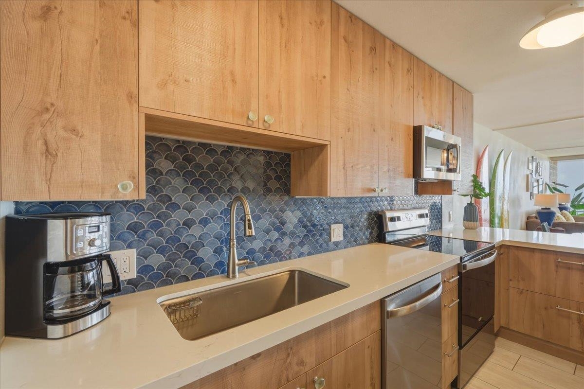 250 Hauoli St Unit: 417