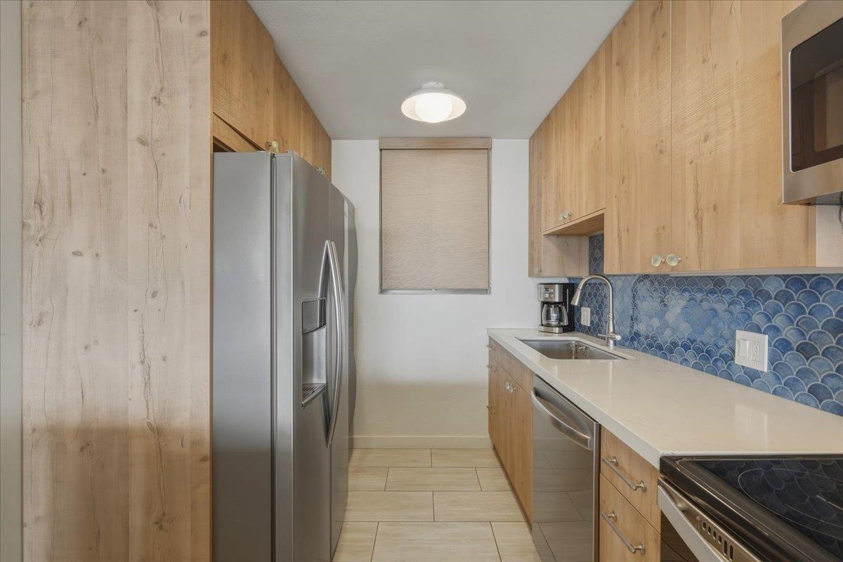 250 Hauoli St Unit: 417