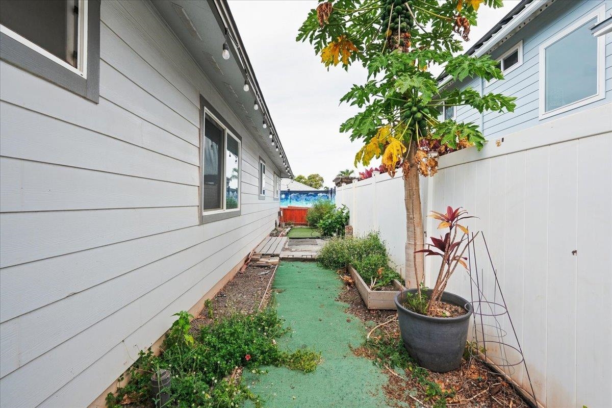 53 Polale St