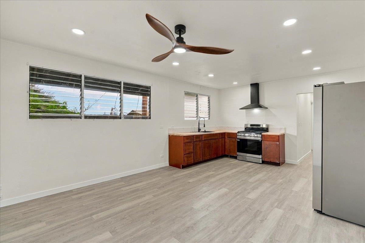 400 Palama Dr