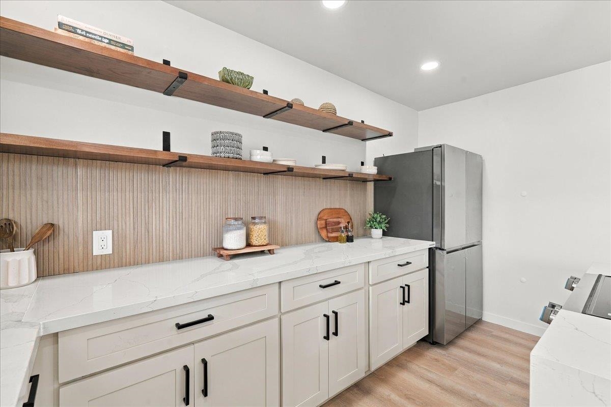 400 Palama Dr